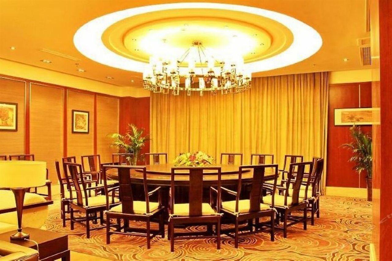 Langzhong Grand Hotel Shahepu Bagian luar foto