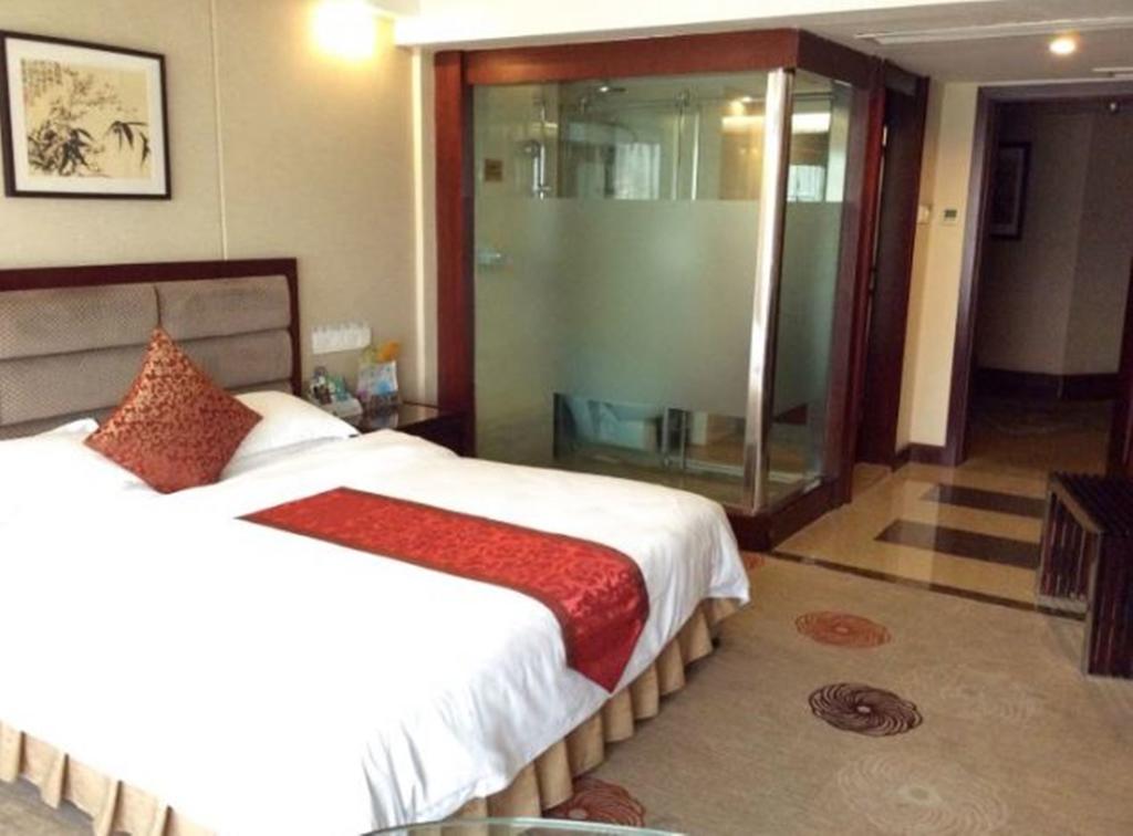 Langzhong Grand Hotel Shahepu Bagian luar foto