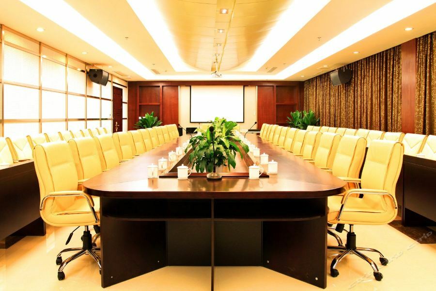 Langzhong Grand Hotel Shahepu Bagian luar foto